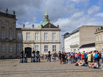 Amalienborg changing guard red rover
