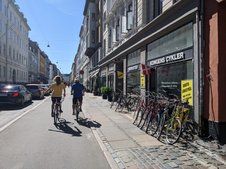 Cycling_Kongensgade.jpg