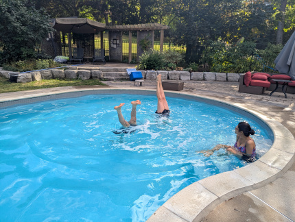 Pool Toes